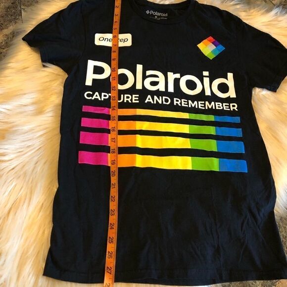 Polaroid Graphic T-Shirt Size small - Picture 6 of 6
